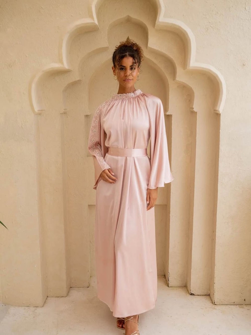 Podur pink abaya dress